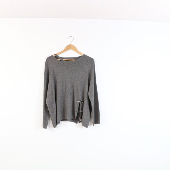 *Cliche Coture Grey Crew Neck Sweater - Picture 2 of 10